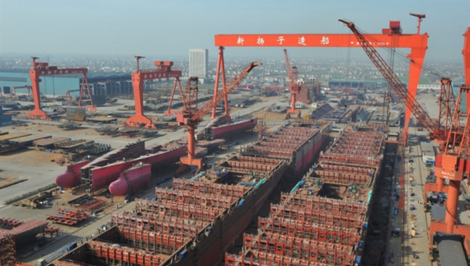 Chinese shipping companies won nearly 70% of new ship orders in November.jpg