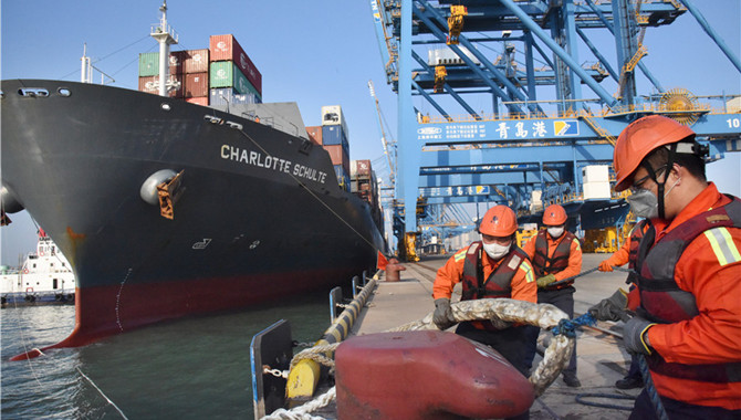 China foreign trade maintains sound momentum despite COVID-19 impact.jpg